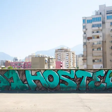 Hostel D1 Τίρανα